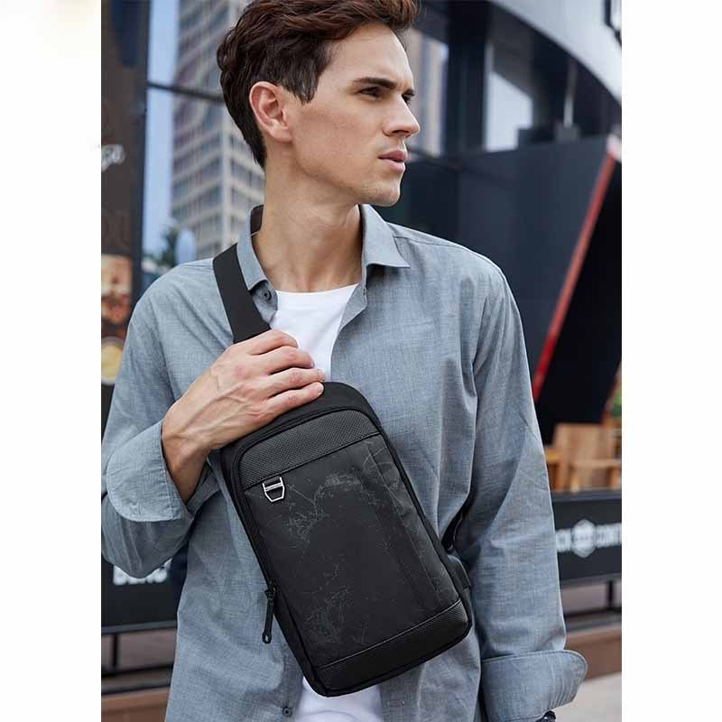 Fashion Men's Simple Polyester Messenger Bag