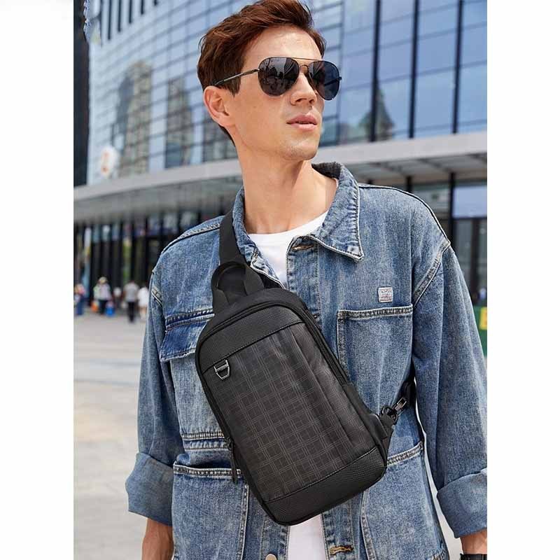 Fashion Men's Simple Polyester Messenger Bag - Image 3